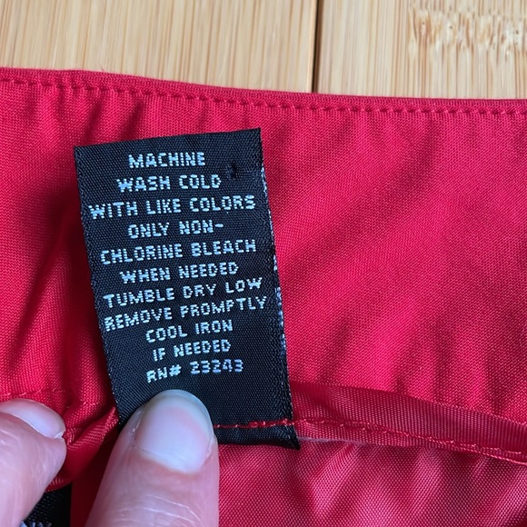 Red summer mini skirt, New York & Company - Picture 3 of 5